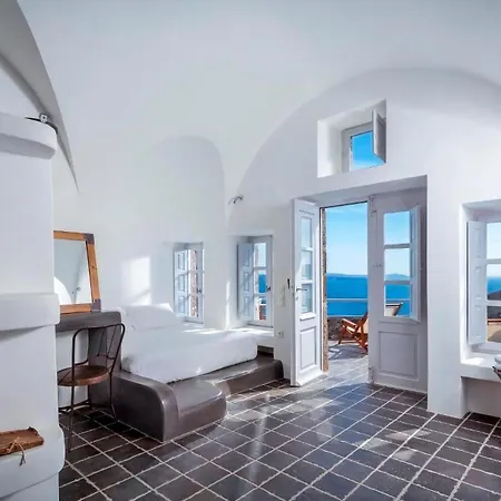 Luxury Santorini Full Moon 1 Bedrooms Outdoor Plunge Pool Sea Caldera View Oia *