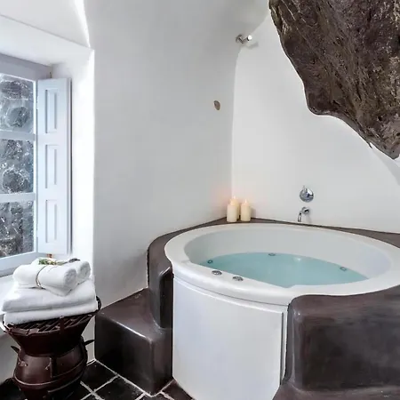 Luxury Santorini Full Moon 1 Bedrooms Outdoor Plunge Pool Sea Caldera View Oia * Tholos (Santorini)